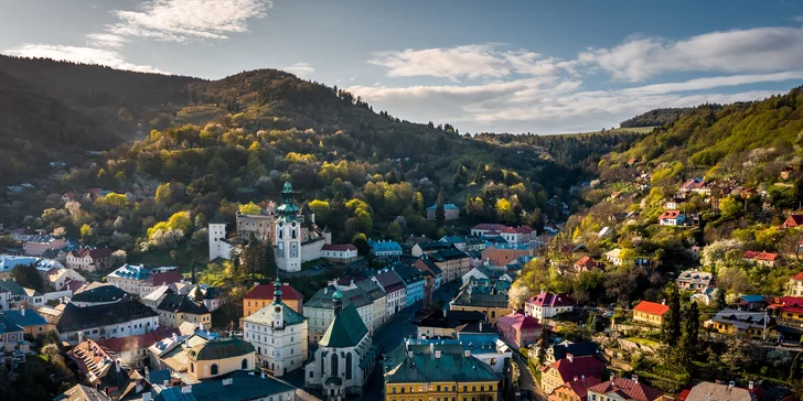 Let ponad hrady a zámky, nočný let či let do Salzburgu novým lietadlom WT9 DYNAMIC LSA alebo VIPER SD4 NIGHT-VFR aj s možnosťou pilotovania