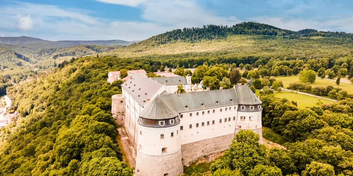 Let ponad hrady a zámky, nočný let či let do Salzburgu novým lietadlom WT9 DYNAMIC LSA alebo VIPER SD4 NIGHT-VFR aj s možnosťou pilotovania
