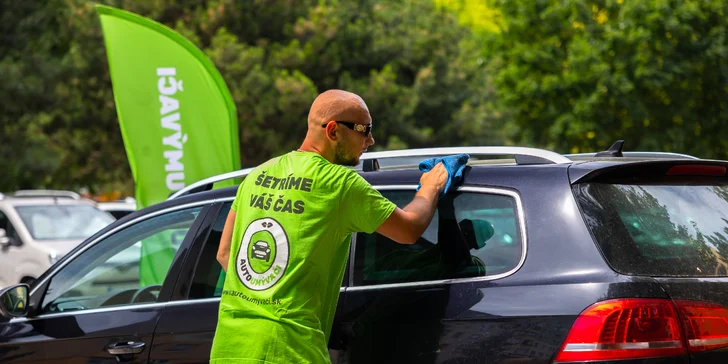 Mobilná autoumyvárka: Čistenie auta, ktoré šetrí čas aj prírodu