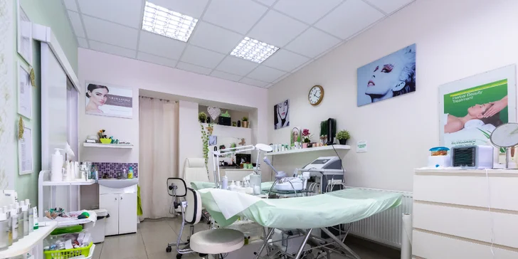 Zvodný pohľad bohyne: Laminácia obočia alebo Lash lift & botox mihalníc