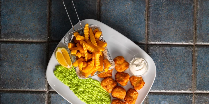 Chrumkavé Fish & Chips s hráškovým dipom v Skupinovej terapii
