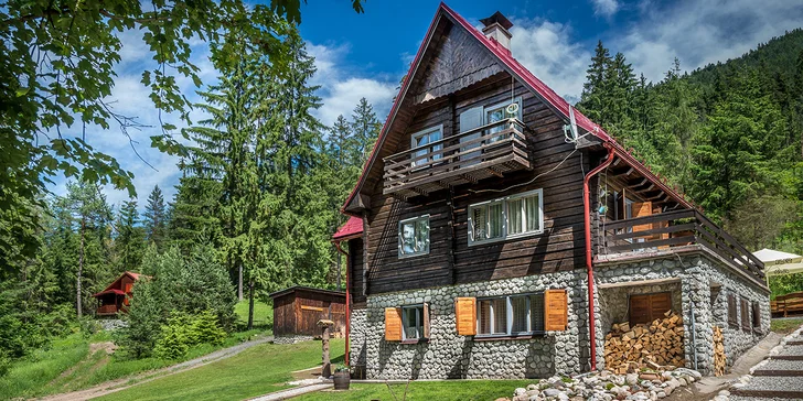 Pobyt v tichom a pokojnom prostredí Liptova: moderne zrekonštruovaná chata až pre 22 osôb