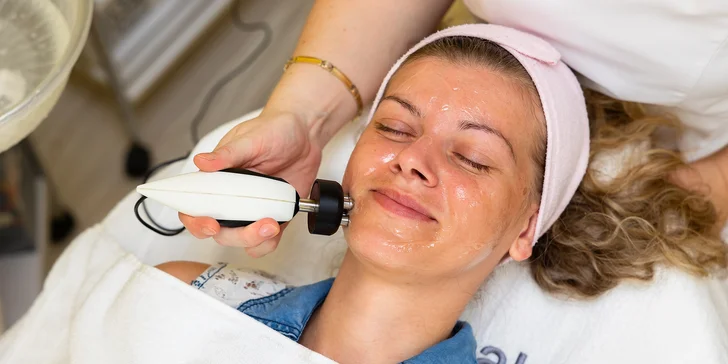 Neinvazívny lifting tekutými niťami a rôzne ošetrenia pleti v Damaris