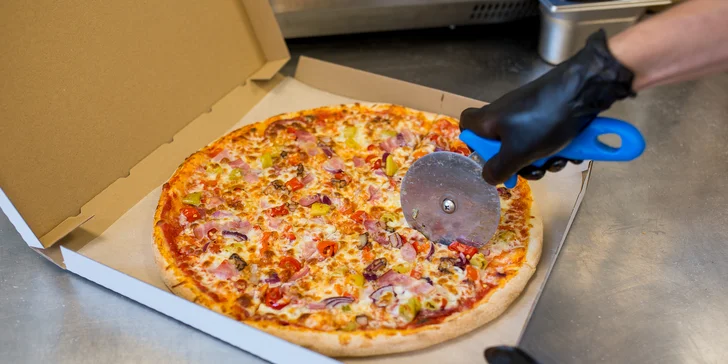 Na výber 10 druhov chutnej pizze či výborné Fusilli v Pizza di'Colore