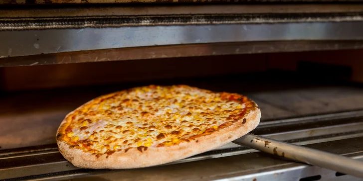 Na výber 10 druhov chutnej pizze či výborné Fusilli v Pizza di'Colore