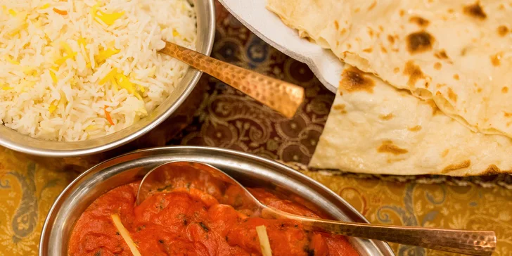 Ochutnajte Indiu: Murgh Tikka Masala alebo degustačný tanier pre dvoch v Himalaya restro bar & shisha lounge