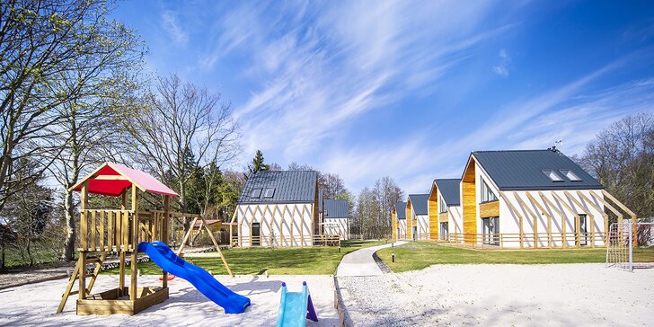 Dovolenka pri Baltskom mori: škandinávske domčeky až pre 6 osôb, okolo lesy, blízko k jazeru a moru