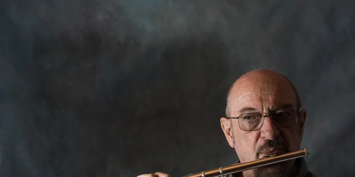 Jethro Tull na Slovensku: koncert britskej rockovej legendy v Trnavskom amfiteátri