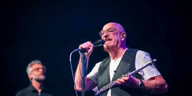 Jethro Tull na Slovensku: koncert britskej rockovej legendy v Trnavskom amfiteátri