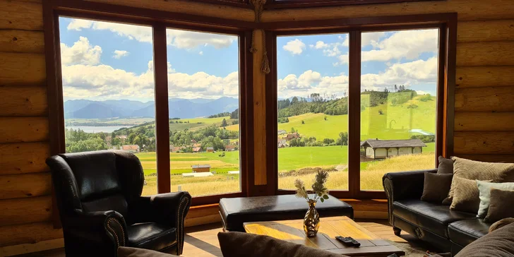 Leto alebo jeseň v očarujúcej prírode Liptova: prenajmite si luxusný chalet až pre 14 osôb