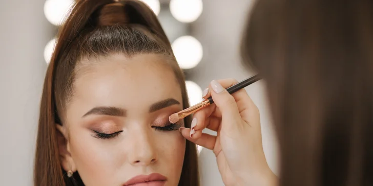 Gélové nechty (nové i dorábka) alebo denné či večerné líčenie vo Verka Lendy Nails