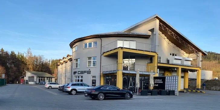 Akčná zábava pre celú rodinu či partiu kamarátov v Laser Game