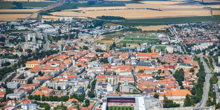 Zážitkový let lietadlom pre 1 až 3 osoby až zo 4 letísk