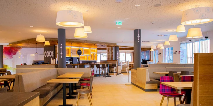 Aktívna dovolenka v Korutánsku: moderný hotel s raňajkami či polpenziou a saunou