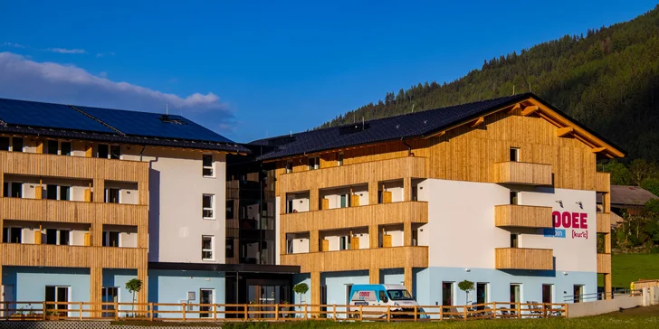 Aktívna dovolenka v Korutánsku: moderný hotel s raňajkami či polpenziou a saunou