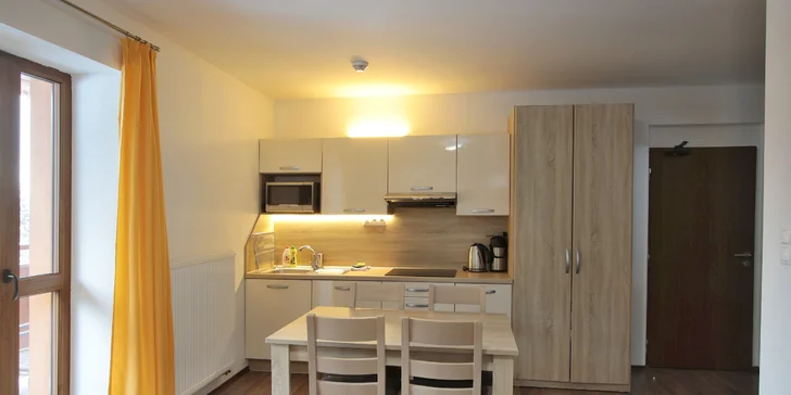 Príjemný pobyt v očarujúcej prírode Jasnej: apartmány s kuchyňou aj balkónom pre 5 osôb