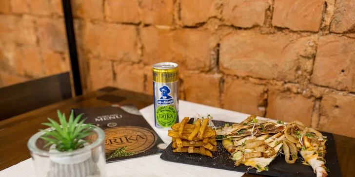 Mexiko v Bowling Erika: Quesadilla s hranolčekmi a nápojom