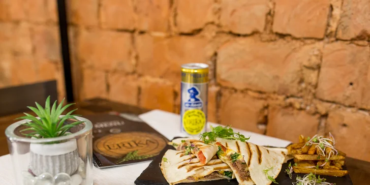 Mexiko v Bowling Erika: Quesadilla s hranolčekmi a nápojom