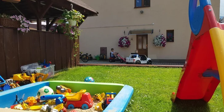 Nezabudnuteľný pobyt v apartmánoch neďaleko Zuberca: plne vybavená kuchyňa, altánok s grilom či detské ihrisko