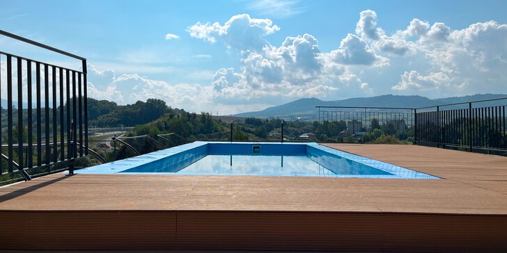 Kúzelný pobyt na Horehroní: relax v bazéne aj vstup do múzea športových áut