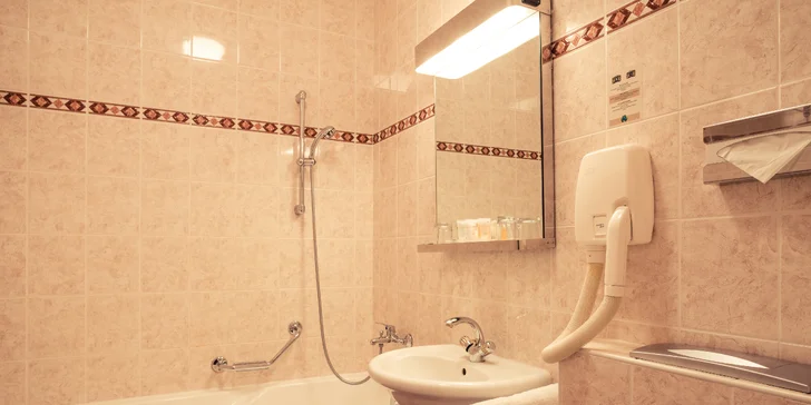 Romantika v centre Českého Krumlova: pobyt s raňajkami a večerou alebo privátnym wellness