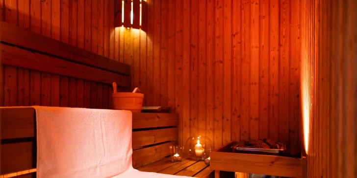 Romantika v centre Českého Krumlova: pobyt s raňajkami a večerou alebo privátnym wellness