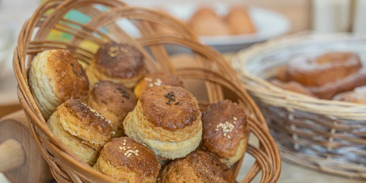 Zdenkina Kuchňa: Čerstvé domáce pagáče, záviny, šišky či nutelové guličky
