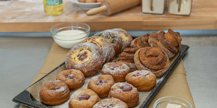 Domáce škoricovníky, nutelovníky, záviny, šišky, buchty i pagáče