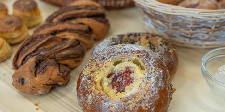 Domáce škoricovníky, nutelovníky, záviny, šišky, buchty i pagáče