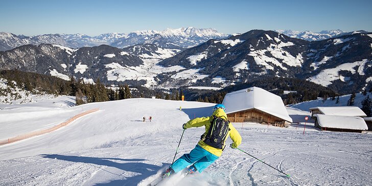 Zima v Kitzbühelských Alpách: 2 km od zjazdoviek, wellness, polpenzia a zľavová karta Alpbachtal Card