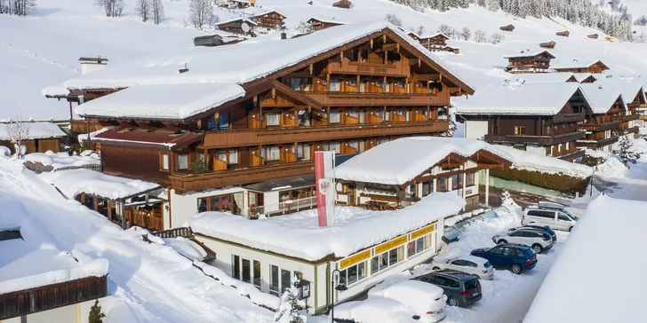 Zima v Kitzbühelských Alpách: 2 km od zjazdoviek, wellness, polpenzia a zľavová karta Alpbachtal Card