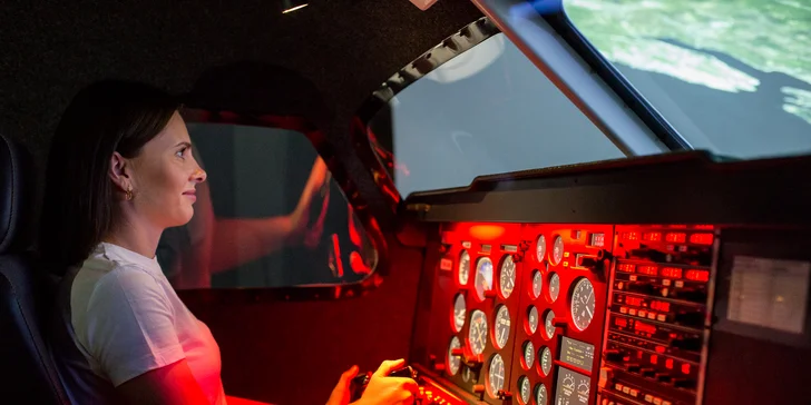 Doprajte si jedinečný letecký zážitok a preleťte sa na leteckom simulátore ELITE EVOLUTION BEECHCRAFT BARON 58!