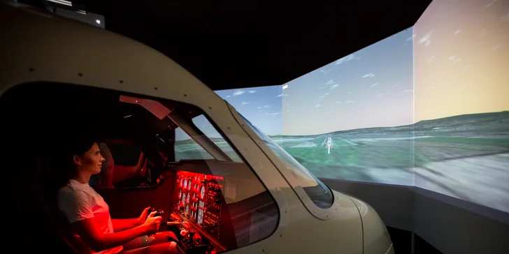 Doprajte si jedinečný letecký zážitok a preleťte sa na leteckom simulátore ELITE EVOLUTION BEECHCRAFT BARON 58!