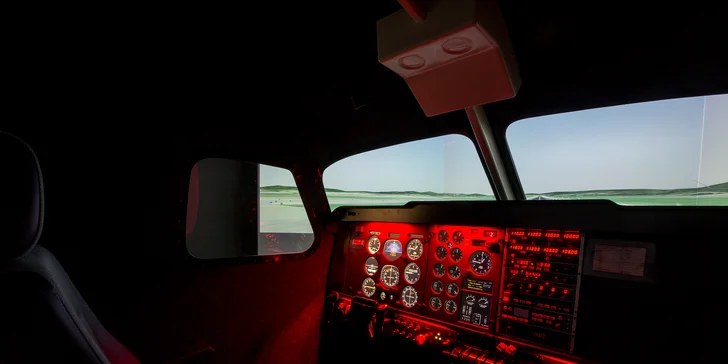 Doprajte si jedinečný letecký zážitok a preleťte sa na leteckom simulátore ELITE EVOLUTION BEECHCRAFT BARON 58!