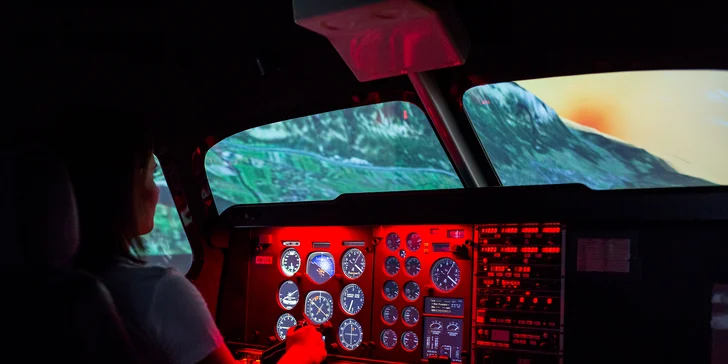 Doprajte si jedinečný letecký zážitok a preleťte sa na leteckom simulátore ELITE EVOLUTION BEECHCRAFT BARON 58!
