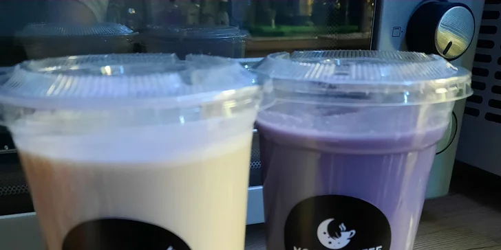Sladký plnený BIO croissant, energetický nápoj či Bubble Tea