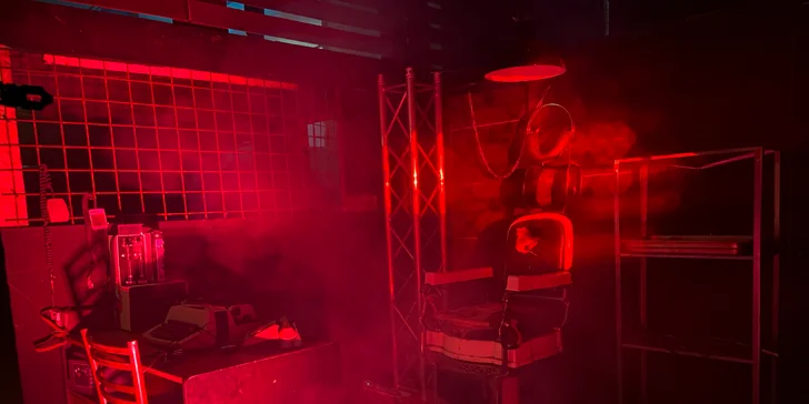 Zaži horor na vlastnej koži! Hostel room 2: Asylum a Occultus Illuminati