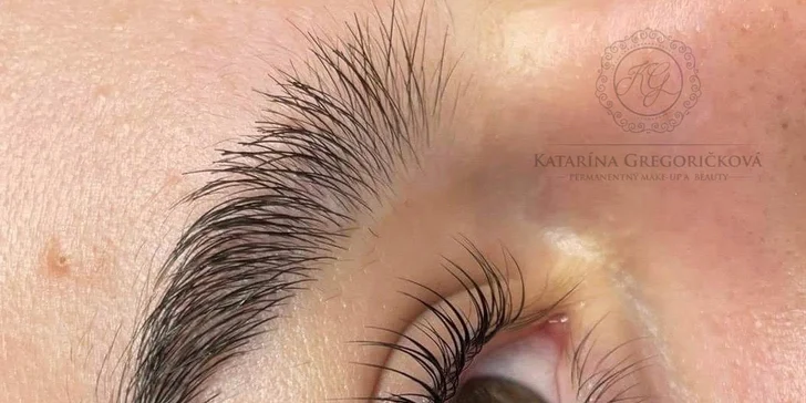 Zdravá pleť a podmanivý pohľad: Lash lift, laminácia a hĺbkové ošetrenie