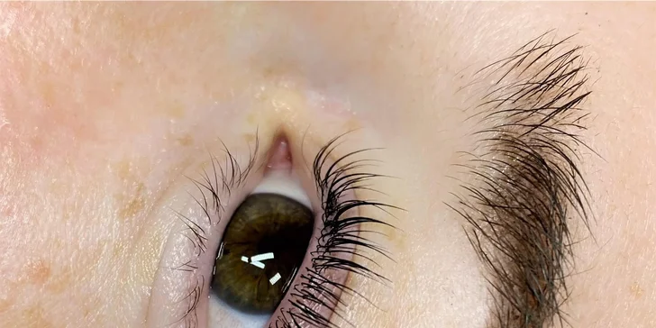 Zdravá pleť a podmanivý pohľad: Lash lift, laminácia a hĺbkové ošetrenie