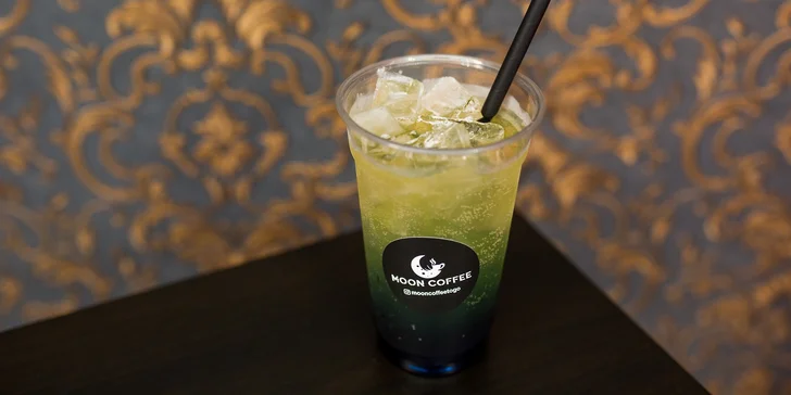 Sladký plnený BIO croissant, energetický nápoj či Bubble Tea