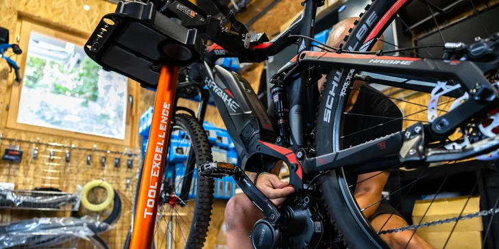 Servis a kontrola bicykla alebo E-bicykla