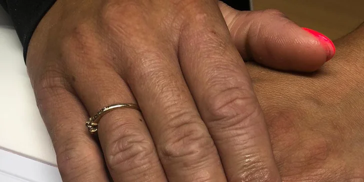 Gél lak, japonská alebo klasická manikúra v Mirieva Nailbar