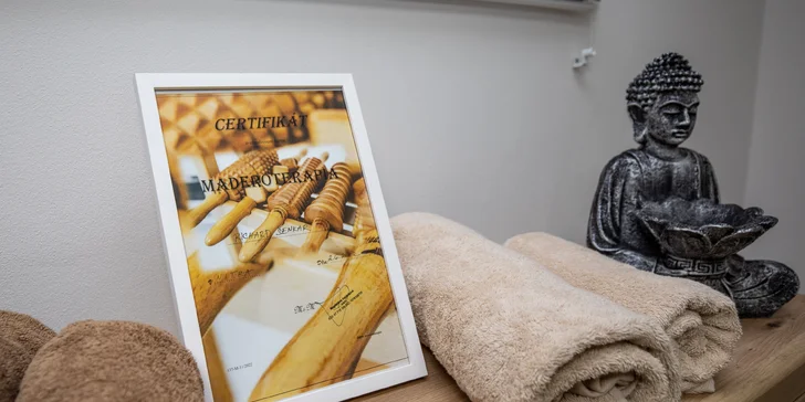 Maderoterapia – lymfatická masáž valčekmi z prírodného dreva
