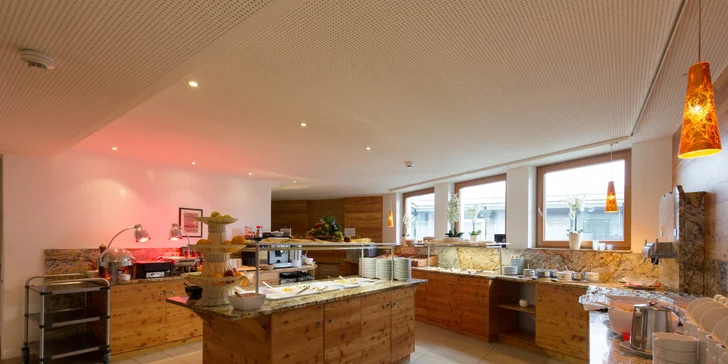 Alpská lyžovačka, sauna aj polpenzia: zimný pobyt v Innsbrucku s neobmedzeným wellness, 5% first minute zľava