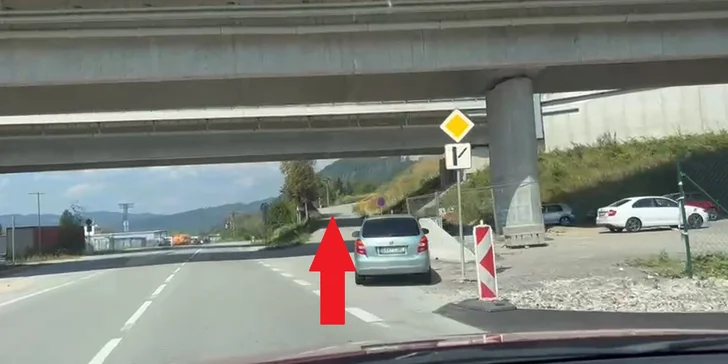 Maderoterapia – lymfatická masáž valčekmi z prírodného dreva