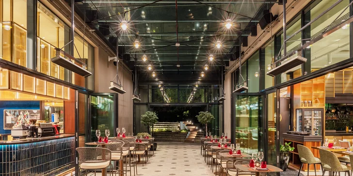 Špičkový pobyt v centre Budapešti: 5* hotel s raňajkami, welcome drinkom, strešným barom aj fitness centrom
