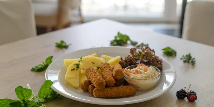 Príjemná dovolenka v Bratislave: hotel v tichej lokalite Rače, raňajkové menu a služby personálu so zdravotným znevýhodnením