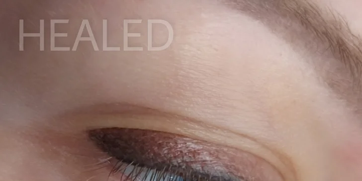 Permanentný make-up pier alebo očných liniek
