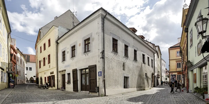 Pobyt v centre Českého Krumlova s ​​raňajkami či polpenziou a fľašou prosecca