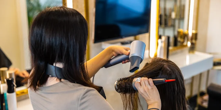 Melír, Balayage alebo Air Touch s podstrihnutím a kúrou